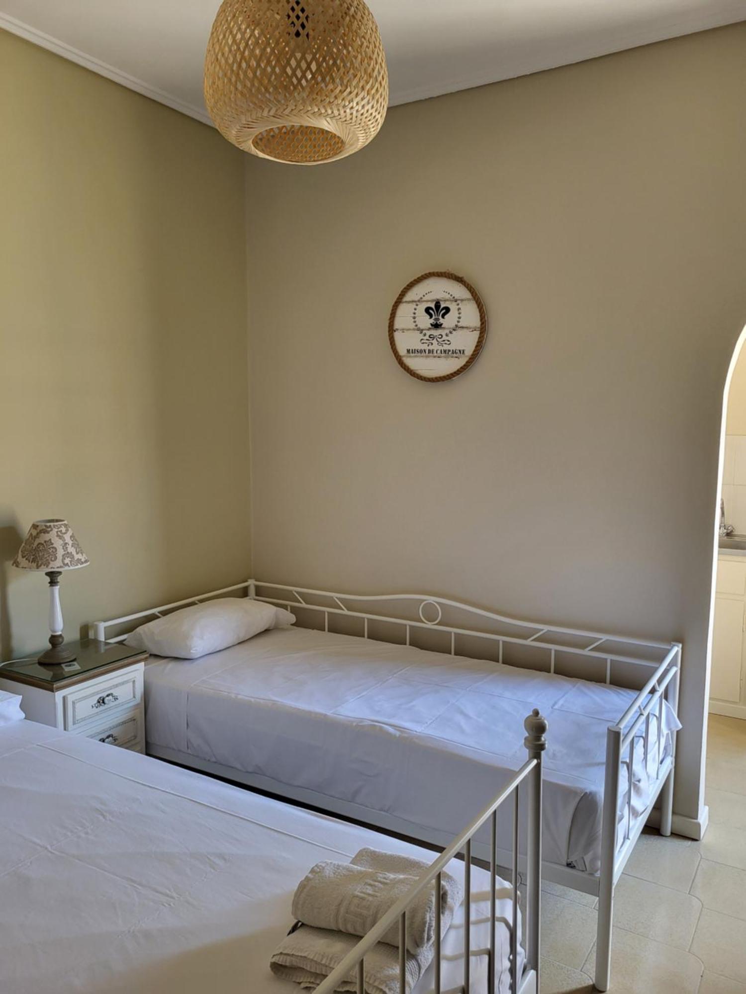 Margarita Rooms Kalamákion 部屋 写真